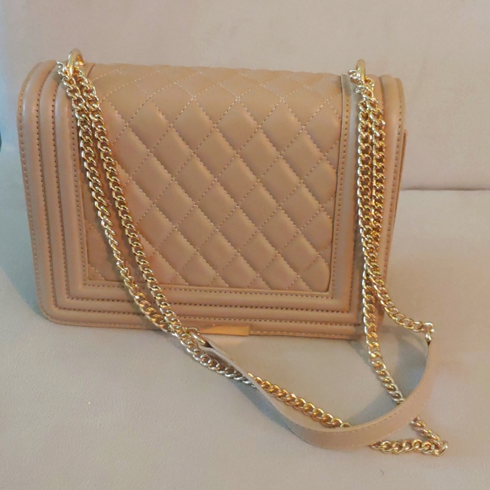 Nude Chic Crossbody Bag